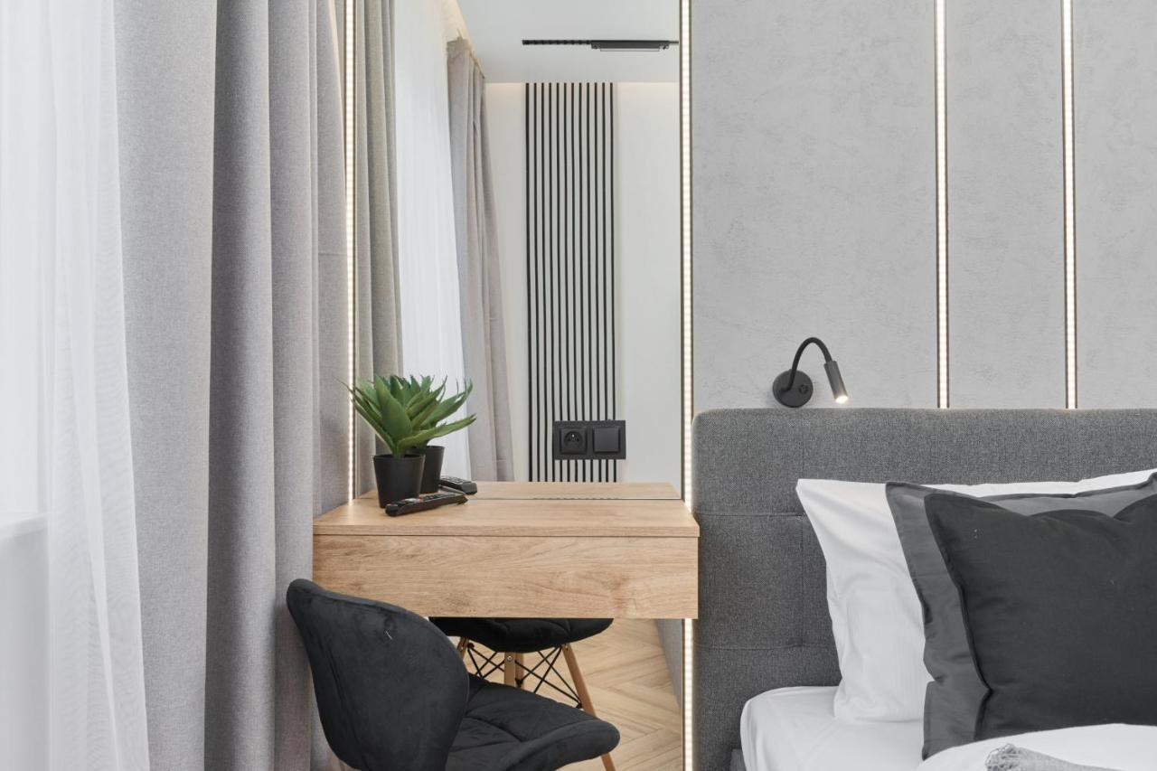 Exclusive Apartment With Balcony & Parking Wroclaw By Renters Prestige エクステリア 写真