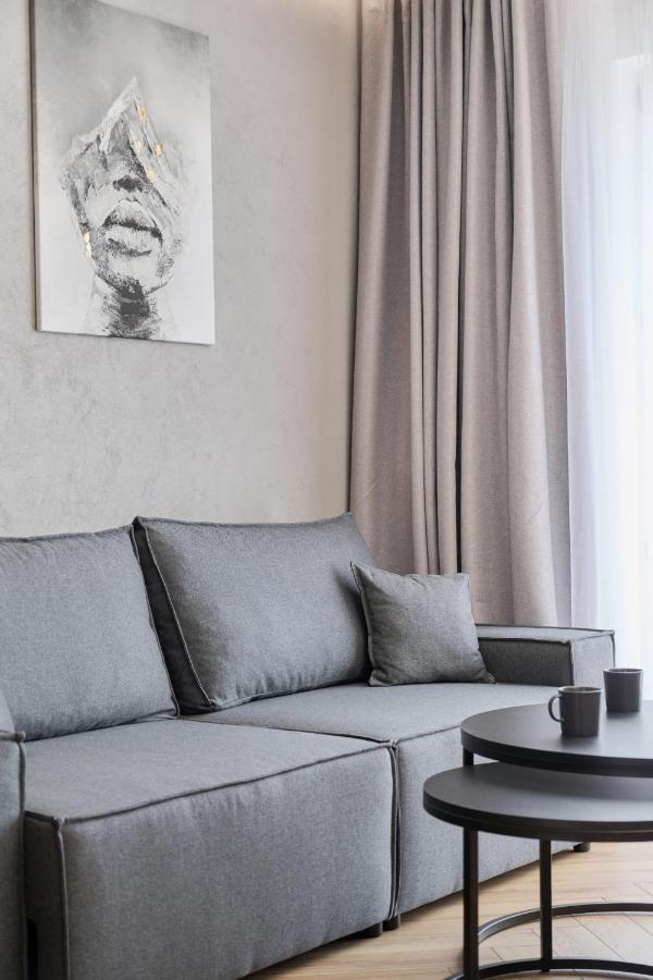 Exclusive Apartment With Balcony & Parking Wroclaw By Renters Prestige エクステリア 写真