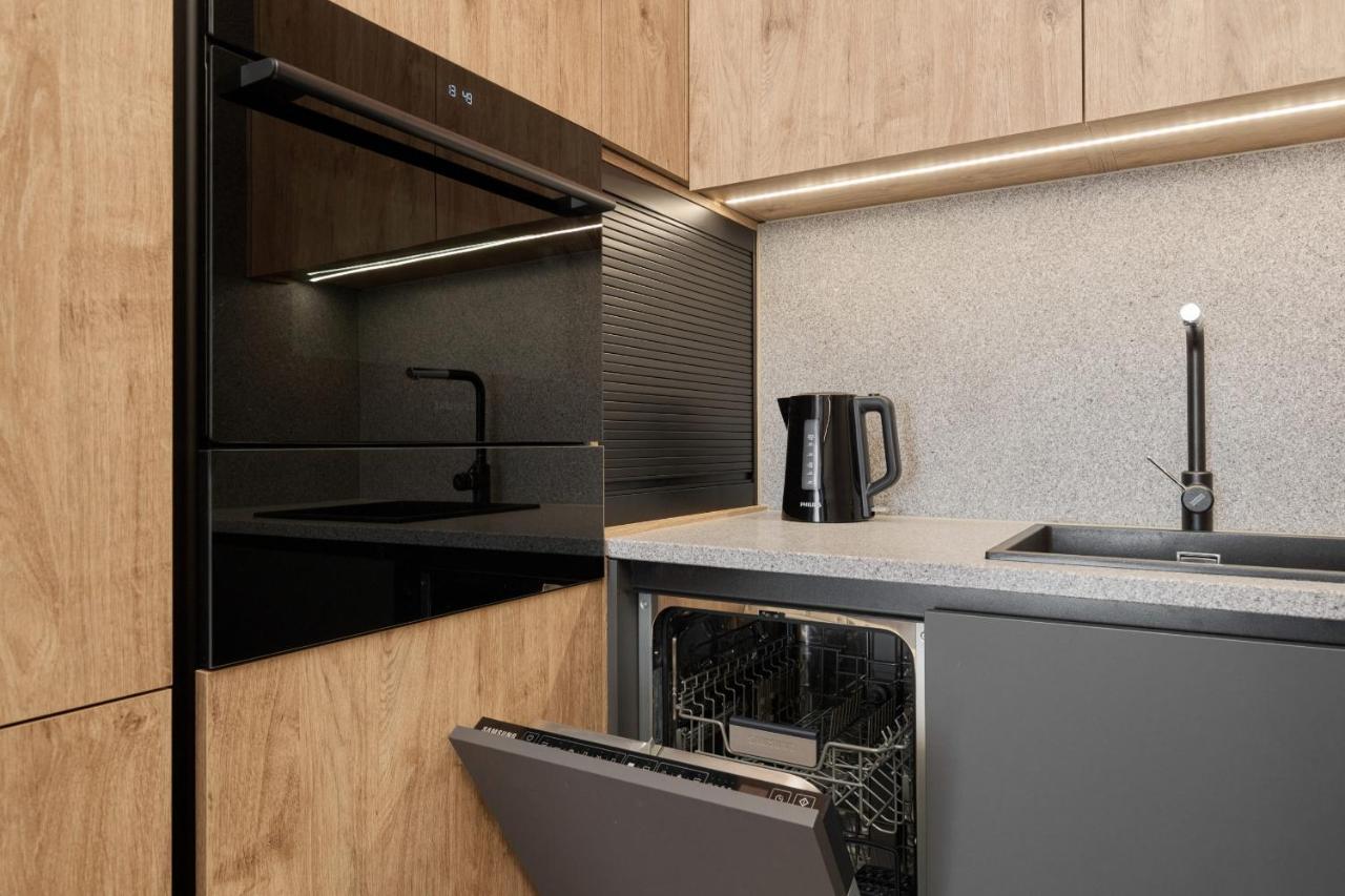 Exclusive Apartment With Balcony & Parking Wroclaw By Renters Prestige エクステリア 写真