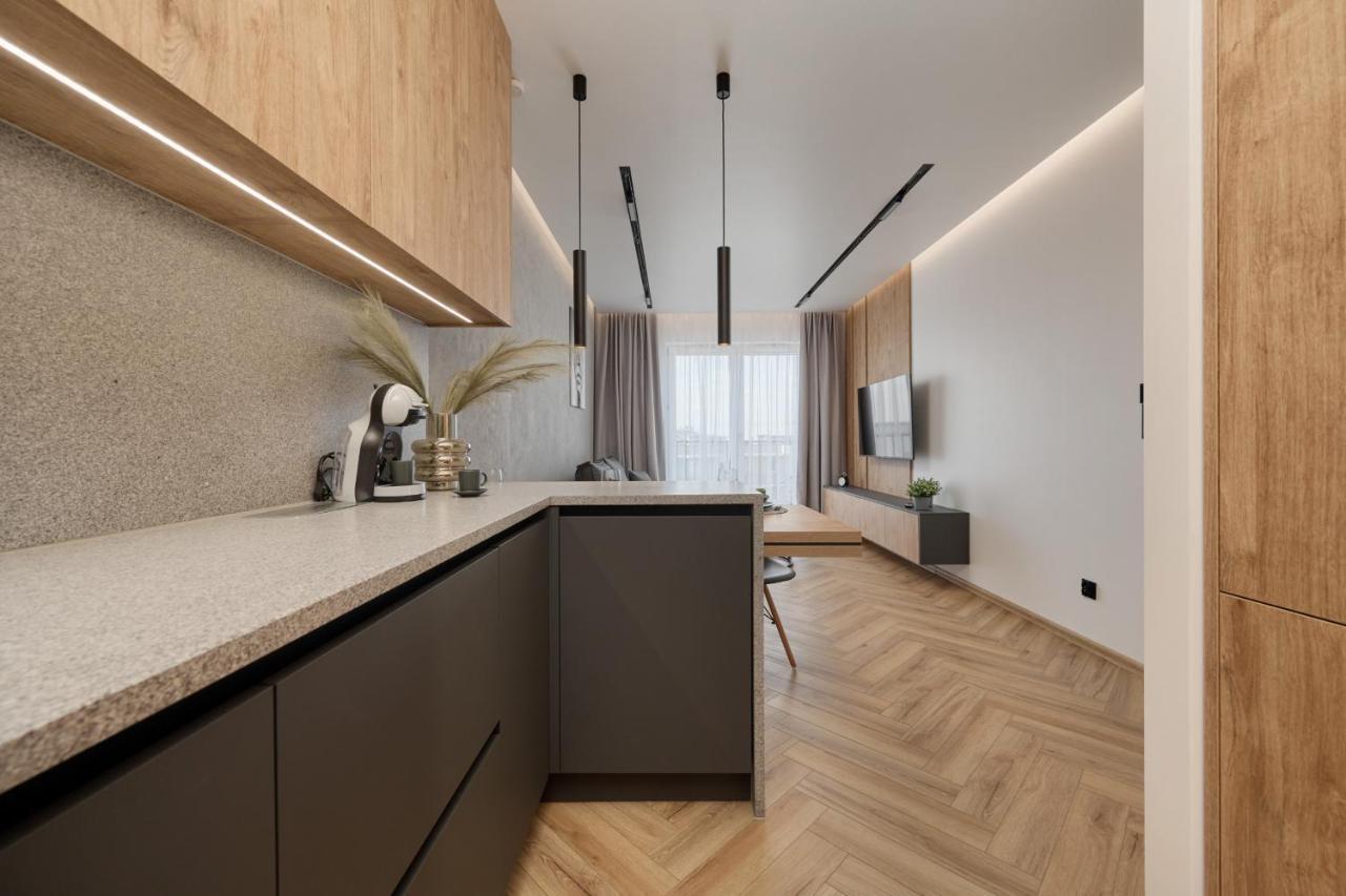 Exclusive Apartment With Balcony & Parking Wroclaw By Renters Prestige エクステリア 写真